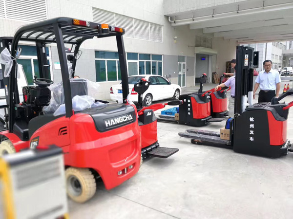電動(dòng)叉車(chē)-電動(dòng)堆高車(chē)-電動(dòng)搬運(yùn)車(chē)