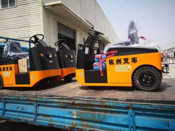 有質(zhì)量有保證，杭叉的電動牽引車再一次交付天津某企業(yè)！